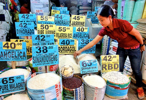 Stupid Aquino comment of the day: Majority not affected by high food prices. If you have nothing good to say just keep your mouth shut because you only further expose your ignorance and/or insensitivity.  Dito ka magkumento - http://wp.me/p3QDQJ-aV 